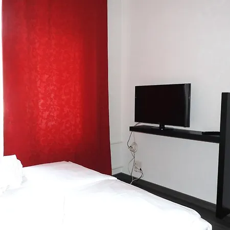 Aparthotel Inside Five 3*