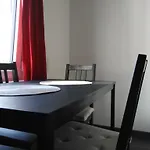 Inside Five מלון דירות 3*