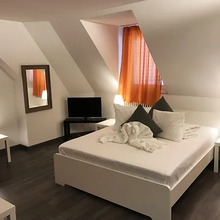 Inside Five Hotel 3*