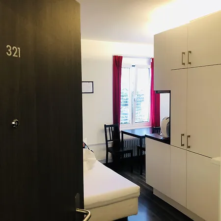 Ξενοδοχείο με διαμερίσματα Inside Five 3*