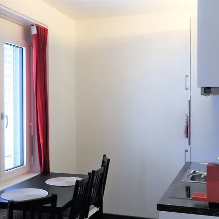 Inside Five 3* ציריך