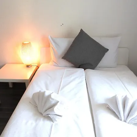 Inside Five Aparthotel Zurich