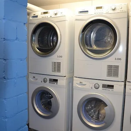 Ξενοδοχείο με διαμερίσματα Inside Five 3*