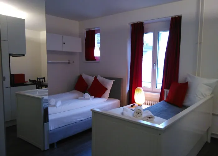 Hotel apartamentowy Inside Five