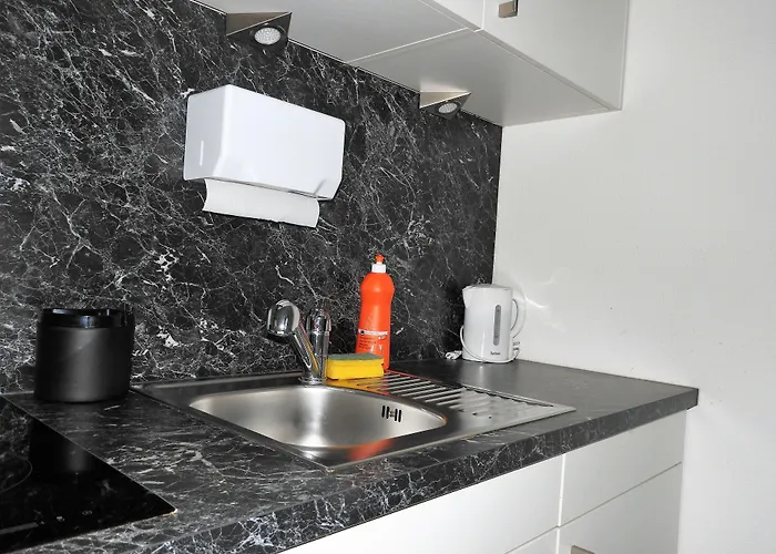 Hotel apartamentowy Inside Five