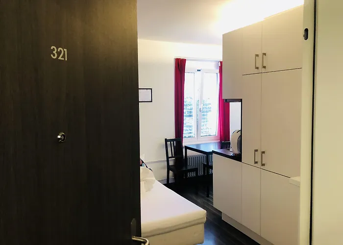 Hotel apartamentowy Inside Five 3*