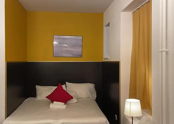 Hotel apartamentowy Inside Five