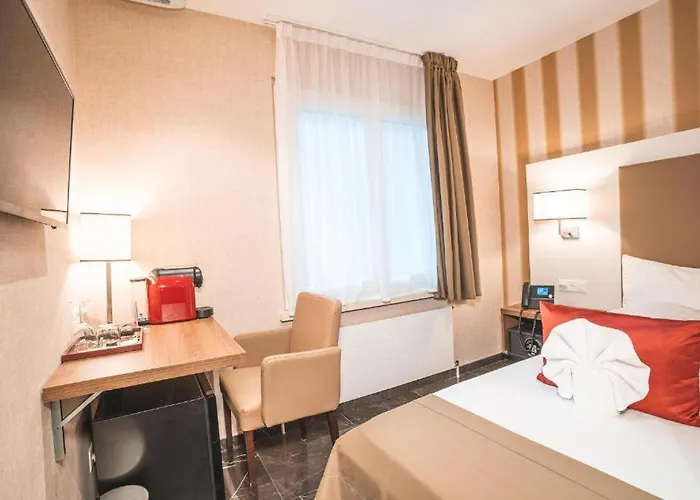 Aparthotel Inside Five 3*