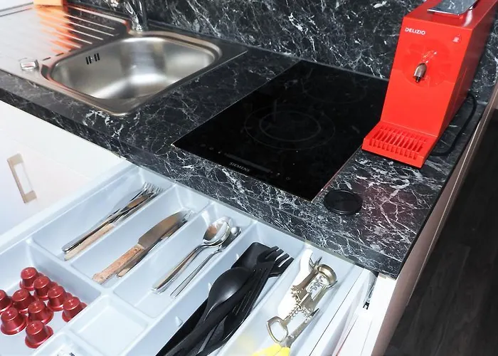 Hotel apartamentowy Inside Five 3*