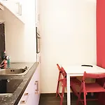 מלון דירות Inside Five