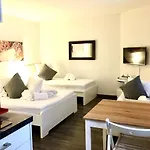 Inside Five 3* ציריך
