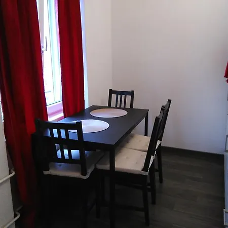 Aparthotel Inside Five